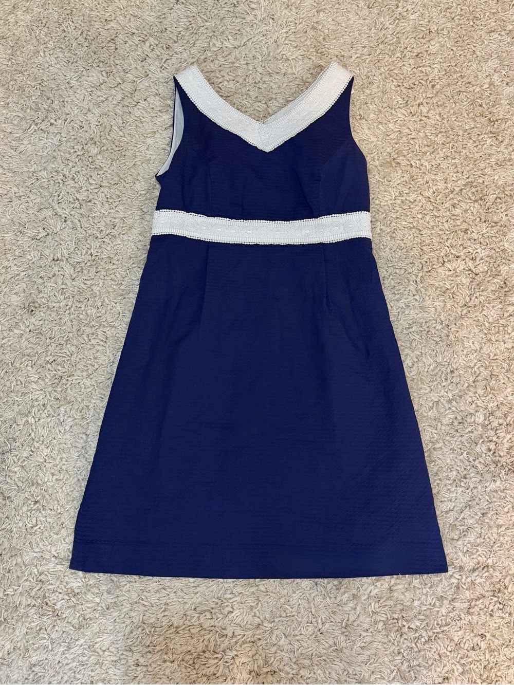 Lilly Pulitzer Valli Shift Dress Navy Blue White Lace Trim Size 6